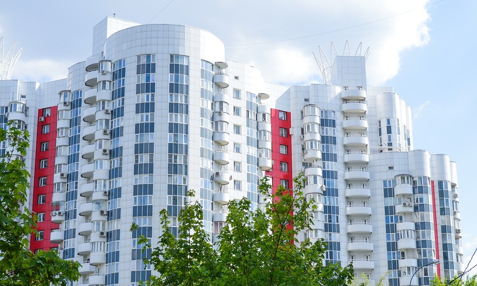 В конце июля Госдума внесла поправки в закон о госрегистрации недвижимости. Комментарий Виктора Рассохина в Российской Газете
